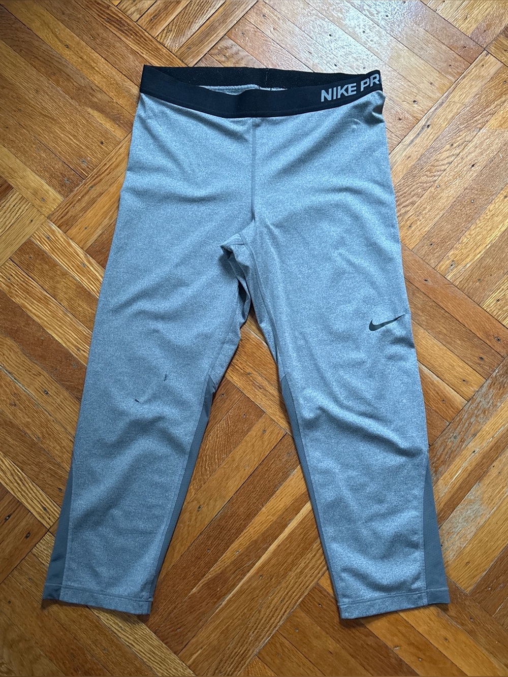 Nike capri leggings